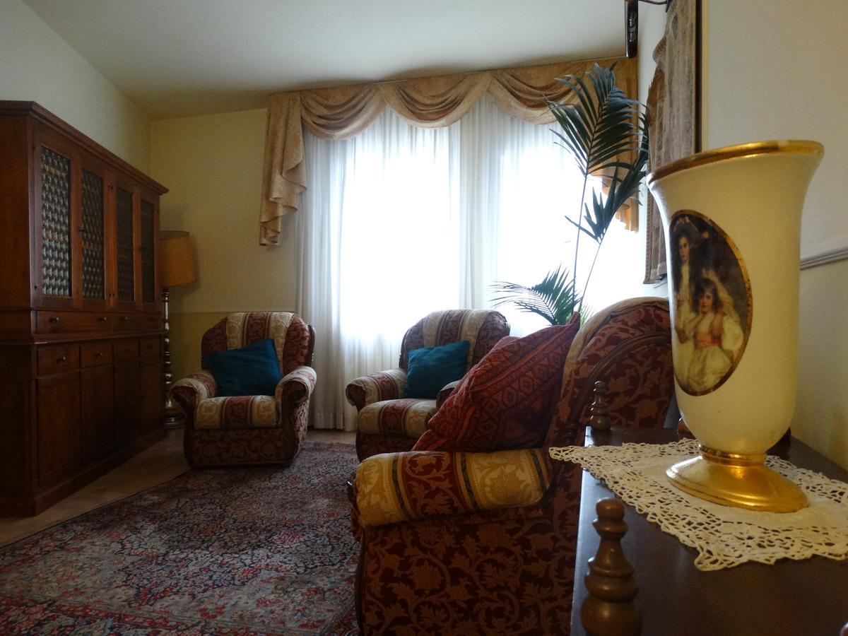 Locanda Il Burchiello Oriago Di Mira Exterior foto